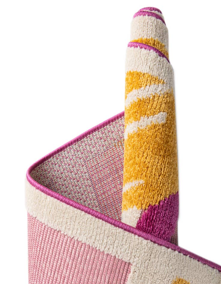 Detail image of 7' 10 x 7' 10 Easy-Clean Aruba Indoor / Outdoor Square Rug