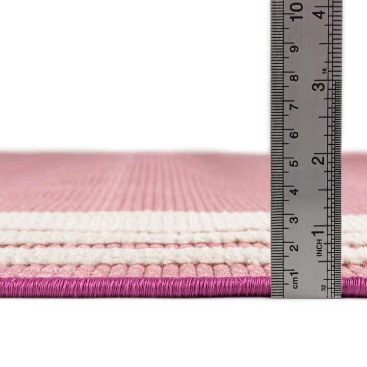 7' 10 x 7' 10 Easy-Clean Aruba Indoor / Outdoor Square Rug