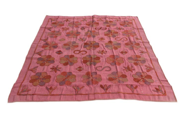 Detail image of 5' 9 x 6' 2 Hand Woven Kilim Suzani Wool Square Rug