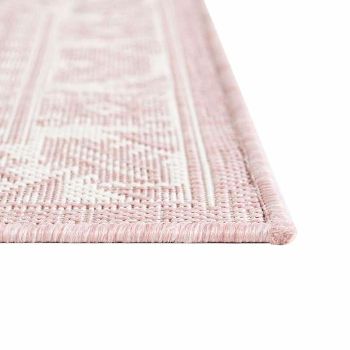 5' 3 x 5' 3 Easy-Clean Aztec Indoor / Outdoor Square Rug