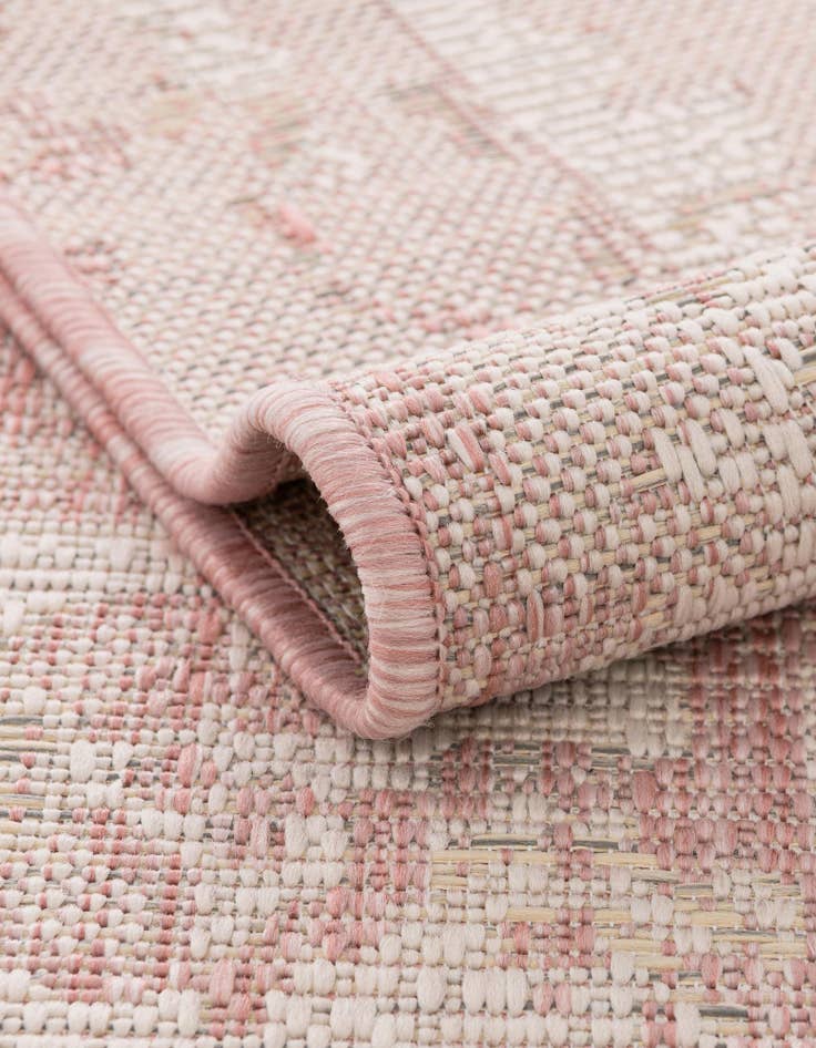 Detail image of 10' x 10'  Washable Traditional Indoor / Outdoor Square Rug