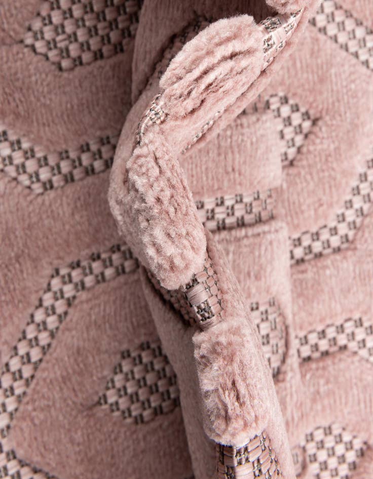 Detail image of 7' 10 x 7' 10 Easy-Clean Trellis Textured Indoor / Outdoor Square Rug