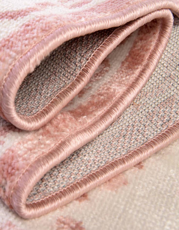 Detail image of 4' x 4' Oxford Square Rug