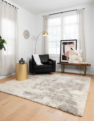 5' x 5' Soft Touch Shag Square Rug