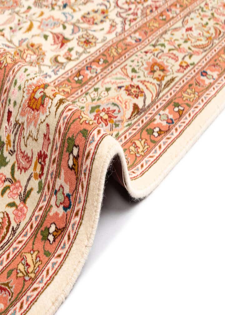 6' 6 x 6' 6 Tabriz Square Rug