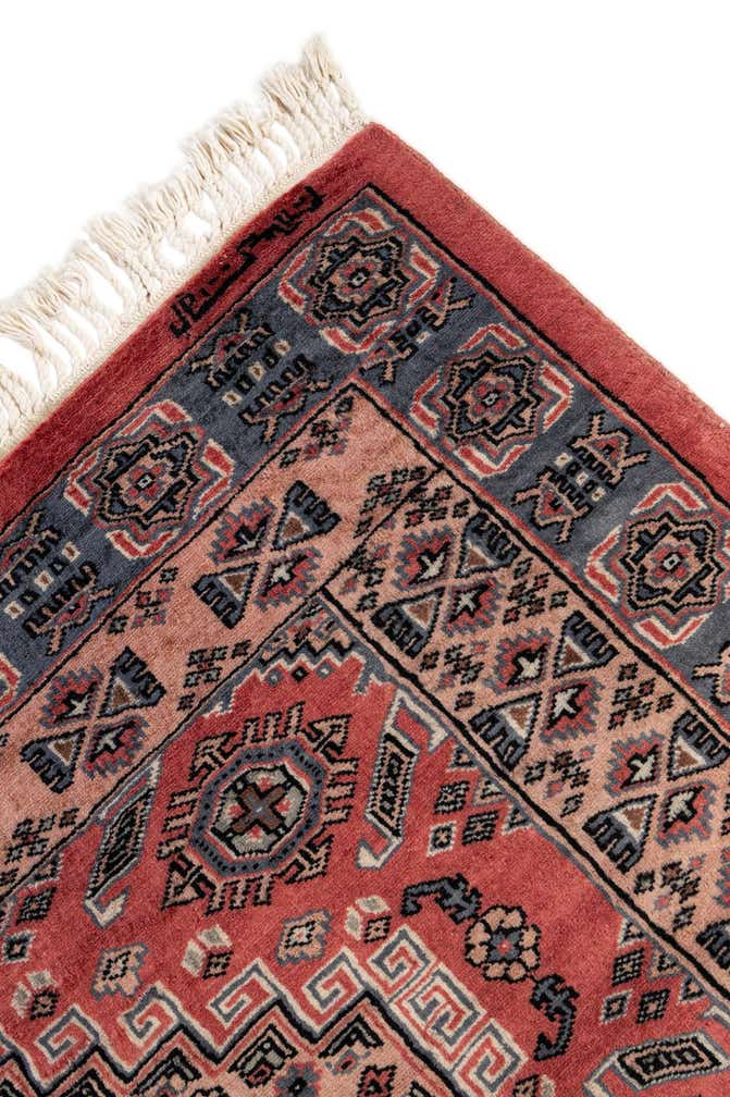 4' 3 x 5' 7 Hand Knotted Kazak Oriental Wool Rug