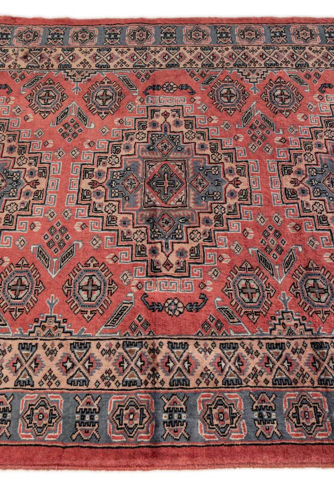 4' 3 x 5' 7 Hand Knotted Kazak Oriental Wool Rug