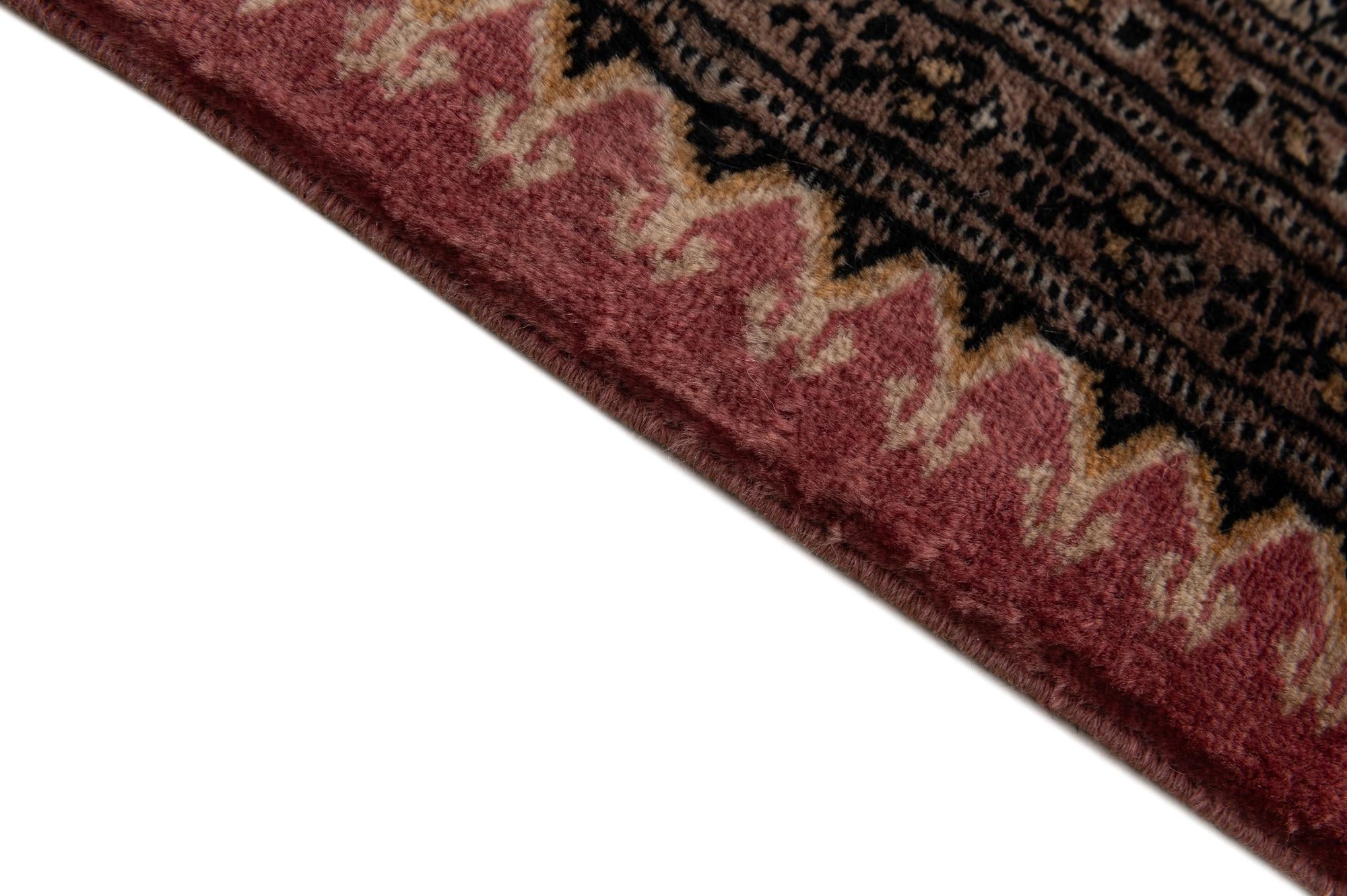 5' 3 x 7' 7 Hand Knotted Lahour Oriental Wool Rug