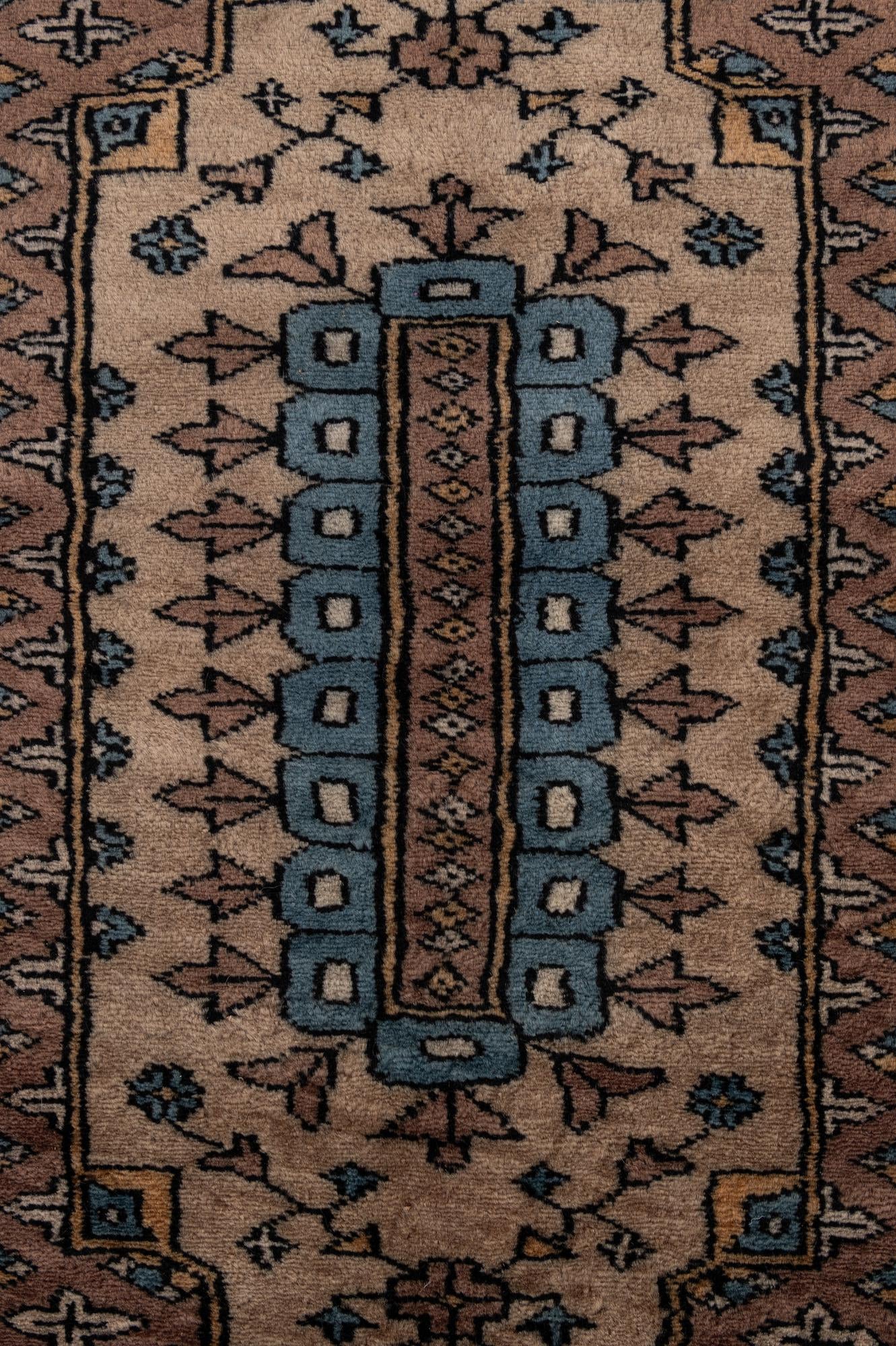 5' 3 x 7' 7 Hand Knotted Lahour Oriental Wool Rug
