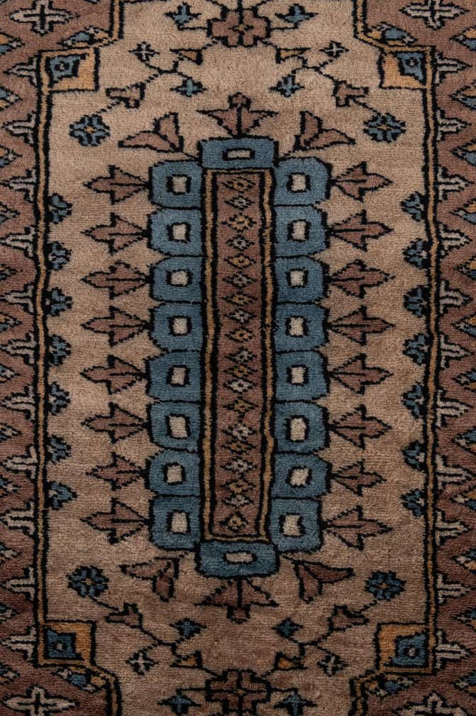 5' 3 x 7' 7 Hand Knotted Lahour Oriental Wool Rug