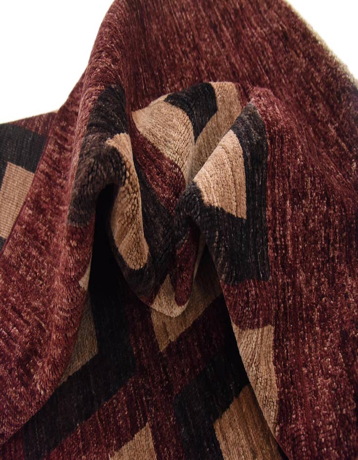 Detail image of 6' 9 x 9' 10  Hand Knotted Modern Ziegler Oriental Rug