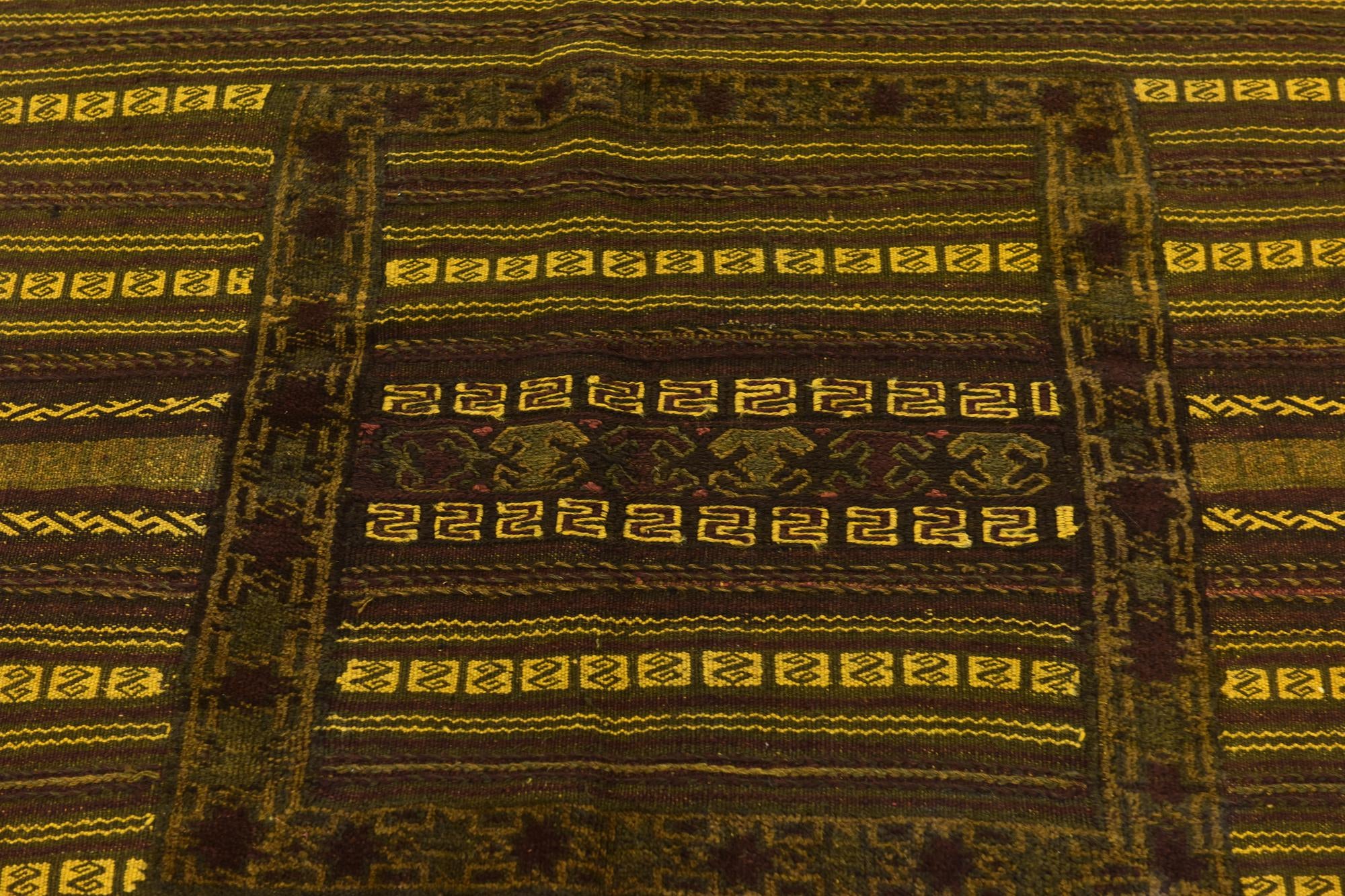 3' 10 x 4' 4 Hand Knotted Sumak Wool Square Rug