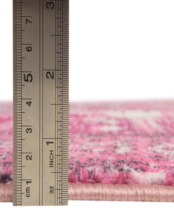 Detail image of 4' 4 x 6' Medina Rug