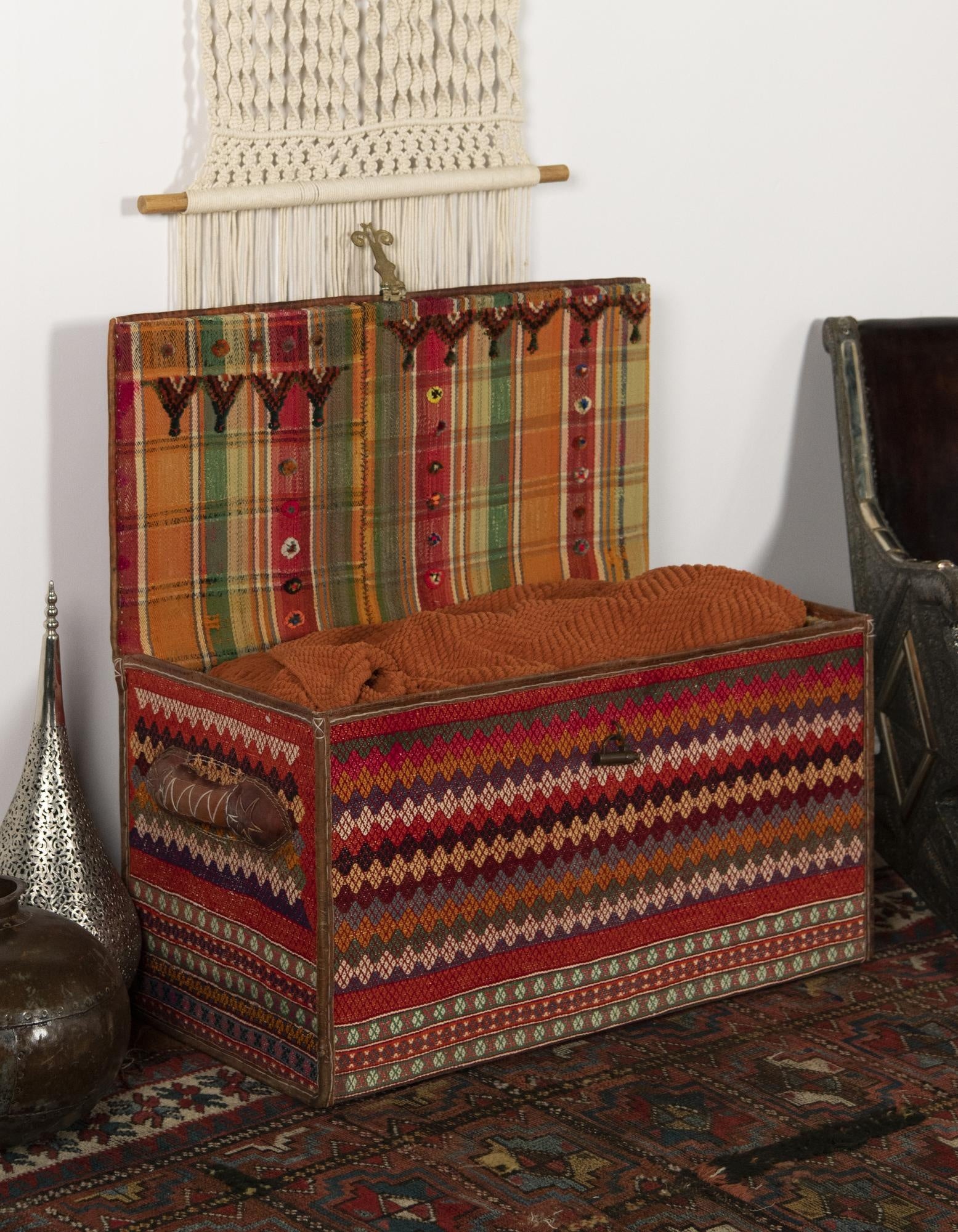 1' 7 x 3'  Hand Knotted Furniture Trunk