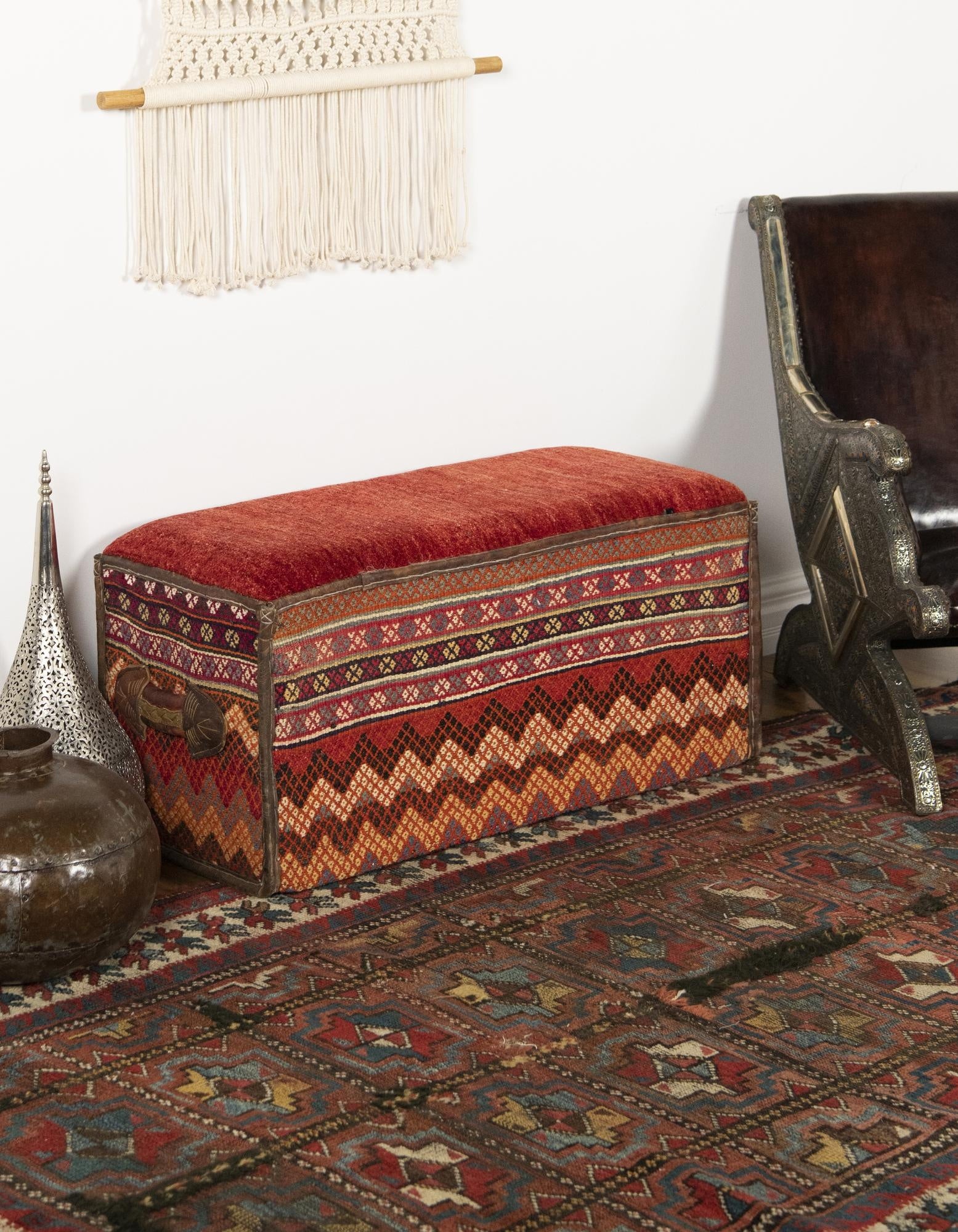 1' 5 x 3'  Hand Knotted Furniture Trunk