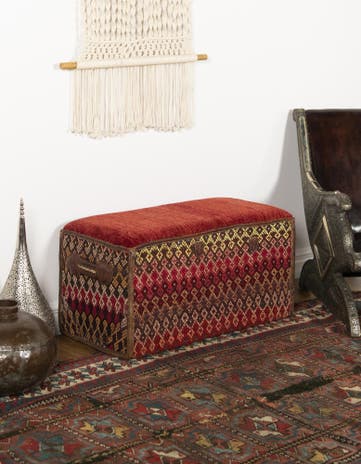 1' 6 x 2' 10 Hand Knotted Furniture Trunk