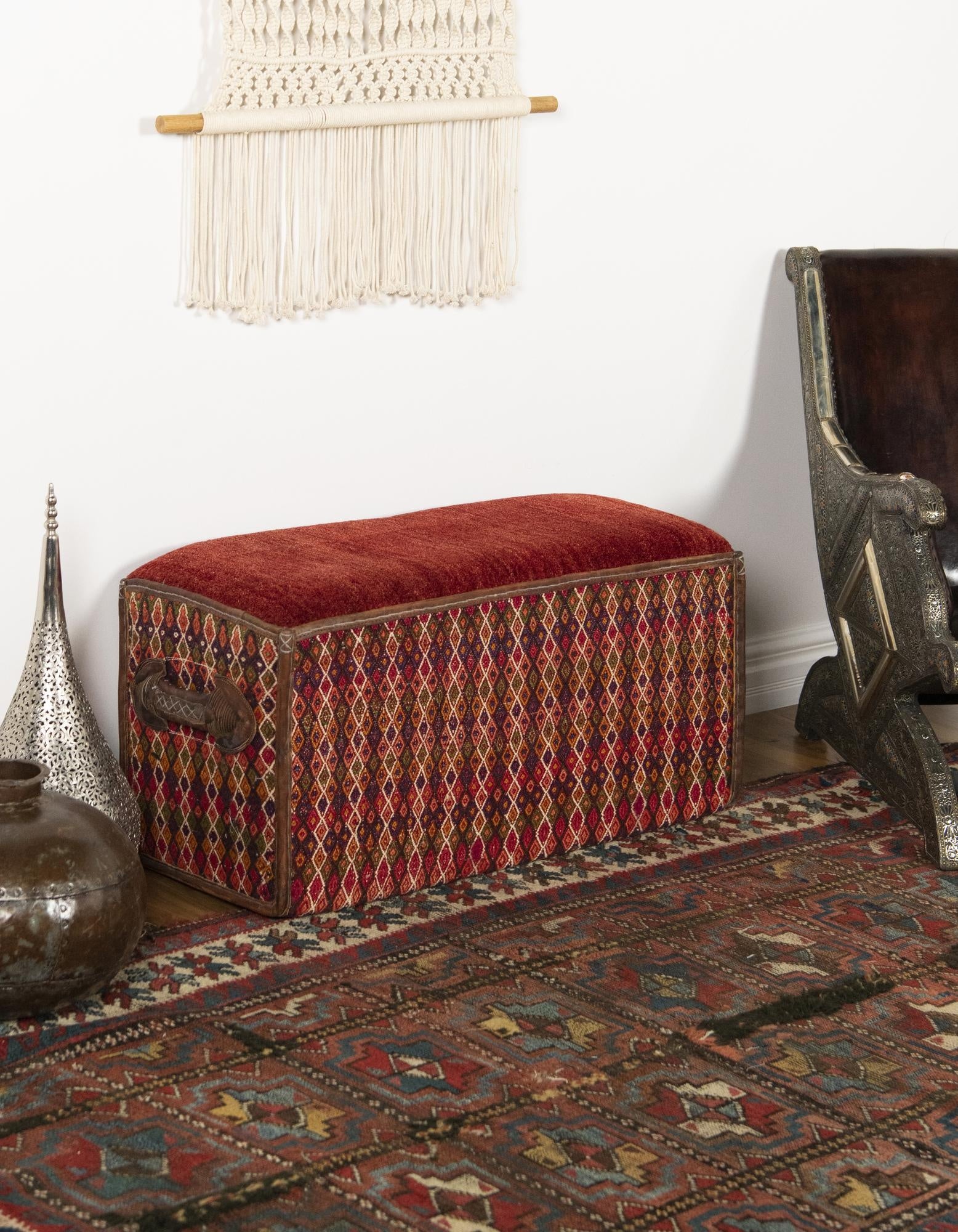 1' 4 x 3'  Hand Knotted Furniture Trunk