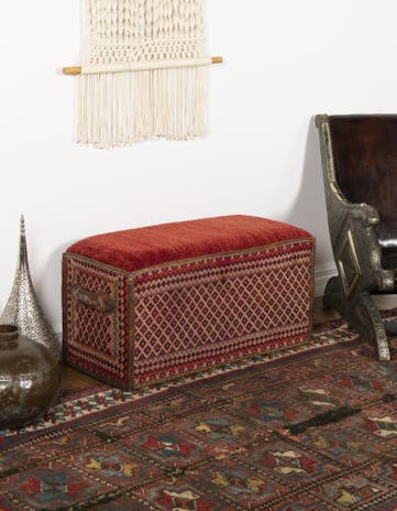 1' 5 x 2' 10 Hand Knotted Furniture Trunk