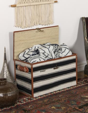 1' 3 x 2' 5 Hand Knotted Furniture Trunk