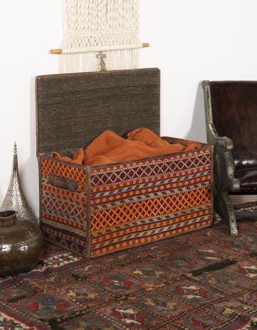 1' 7 x 3' Hand Knotted Furniture Trunk