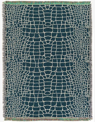 4' 3 x 5' 10 Throw Blanket