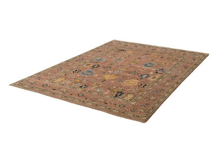 5' 5 x 7' 9 Hand Knotted Kazak Rug