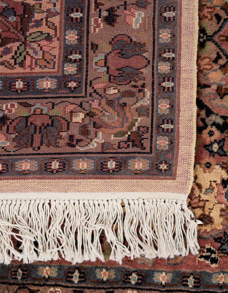 Detail image of 3' 2 x 5' 4  Hand Knotted Lahour Oriental Rug