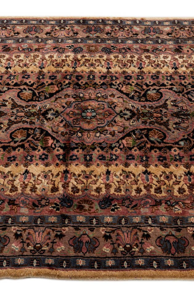 Detail image of 3' 2 x 5' 4 Hand Knotted Lahour Oriental Rug