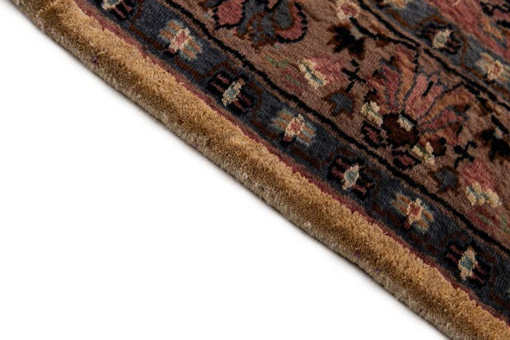 Detail image of 3' 2 x 5' 4 Hand Knotted Lahour Oriental Rug