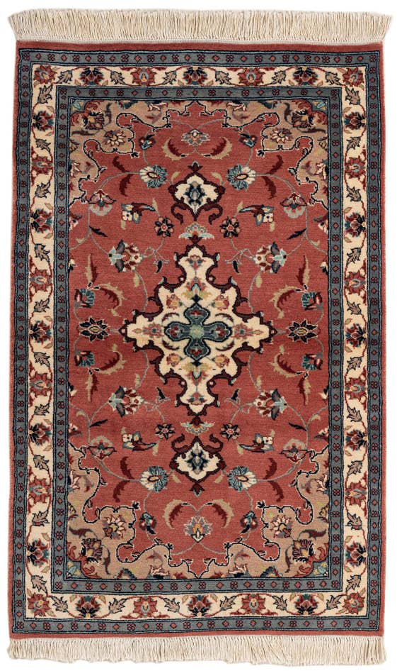 Detail image of 3' 2 x 5' 2 Hand Knotted Lahour Wool Rug