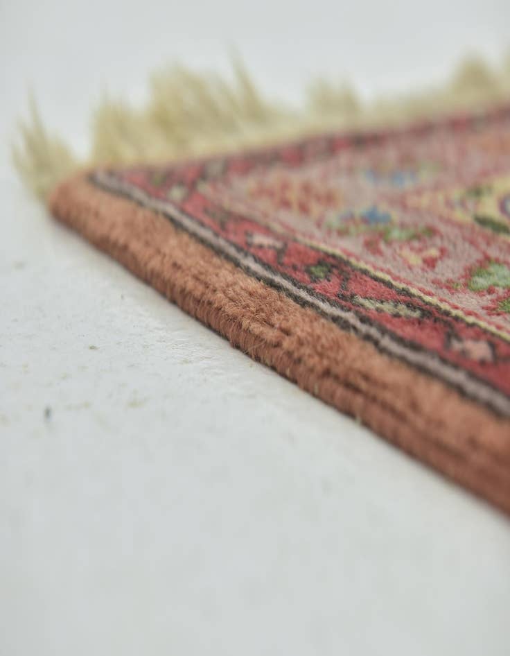 Detail image of 8' 3 x 11' 5  Hand Knotted Sarough Wool Rug