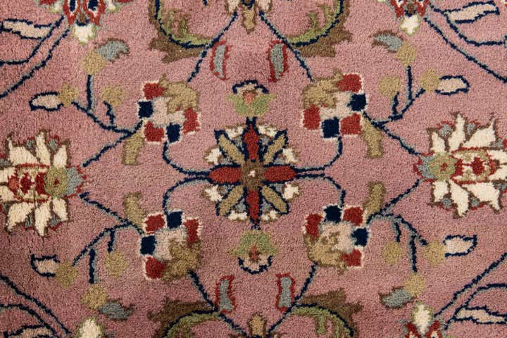 6' 3 x 9' 9 Hand Knotted Sarough Wool Rug