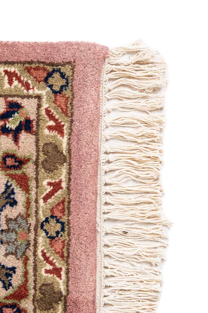 6' 3 x 9' 9 Hand Knotted Sarough Wool Rug