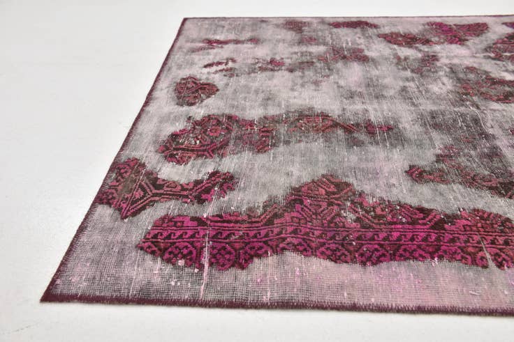 Detail image of 4' x 6' 9 Hand Knotted Ultra Vintage Persian Wool Rug