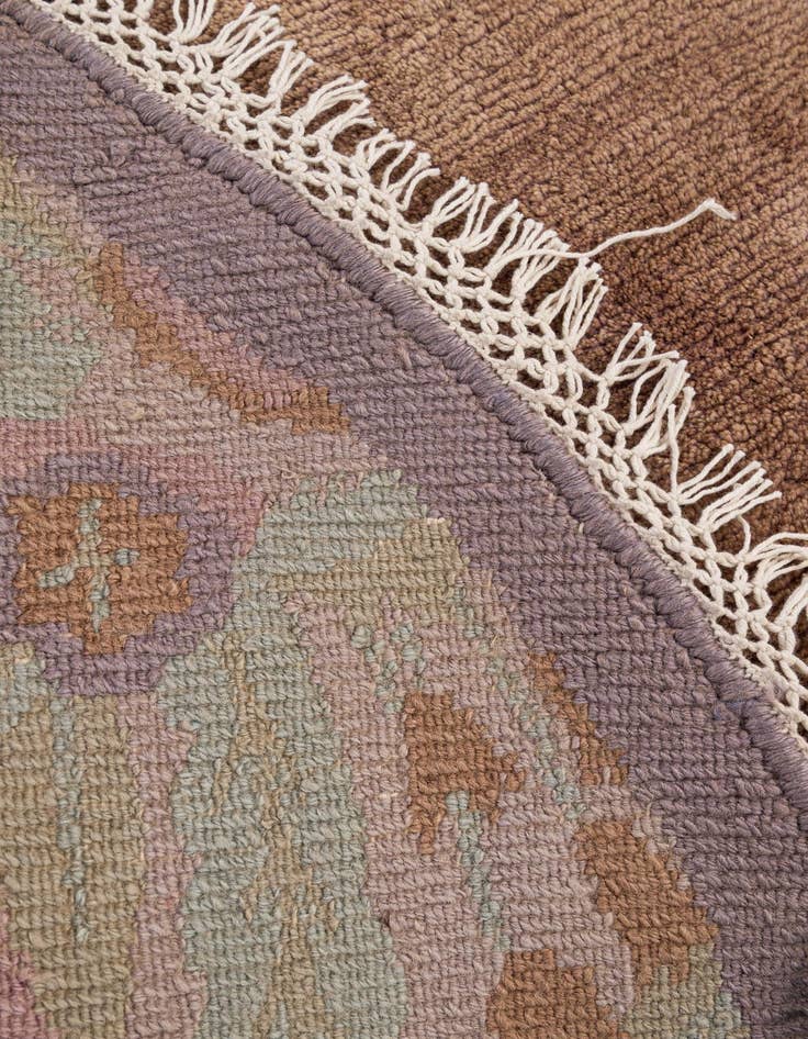 Detail image of 6' 6 x 6' 7  Hand Knotted Nepal Wool Round Rug