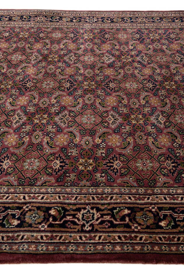 Detail image of 5' x 10' 4 Hand Knotted Bidjar Wool Runner Rug