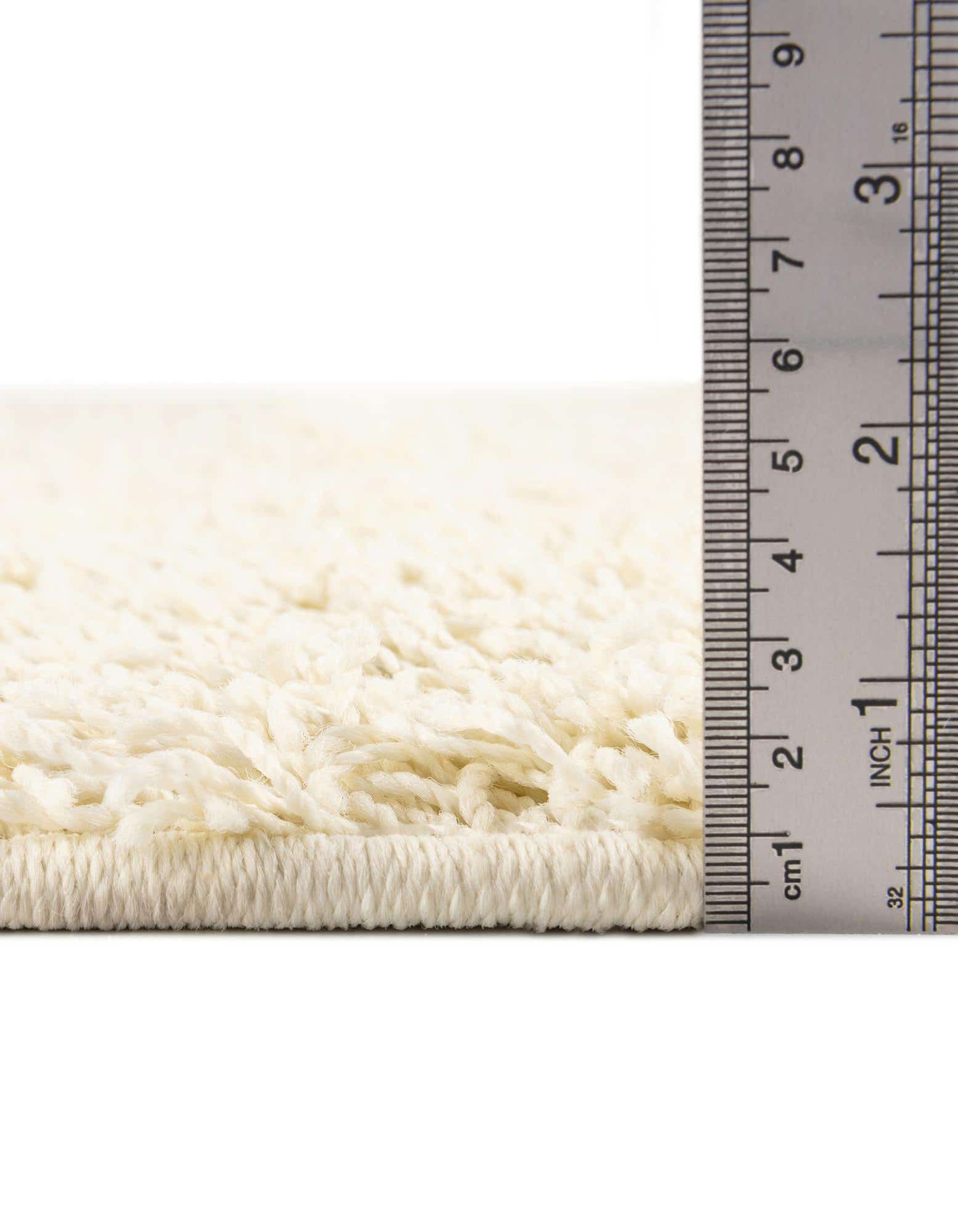 3' 3 x 5' 3 Comfort Solid Shag Rug