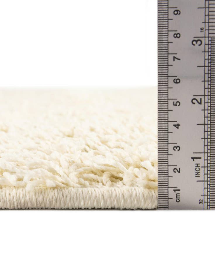 Detail image of 7' 10 x 10' Comfort Solid Shag Rug