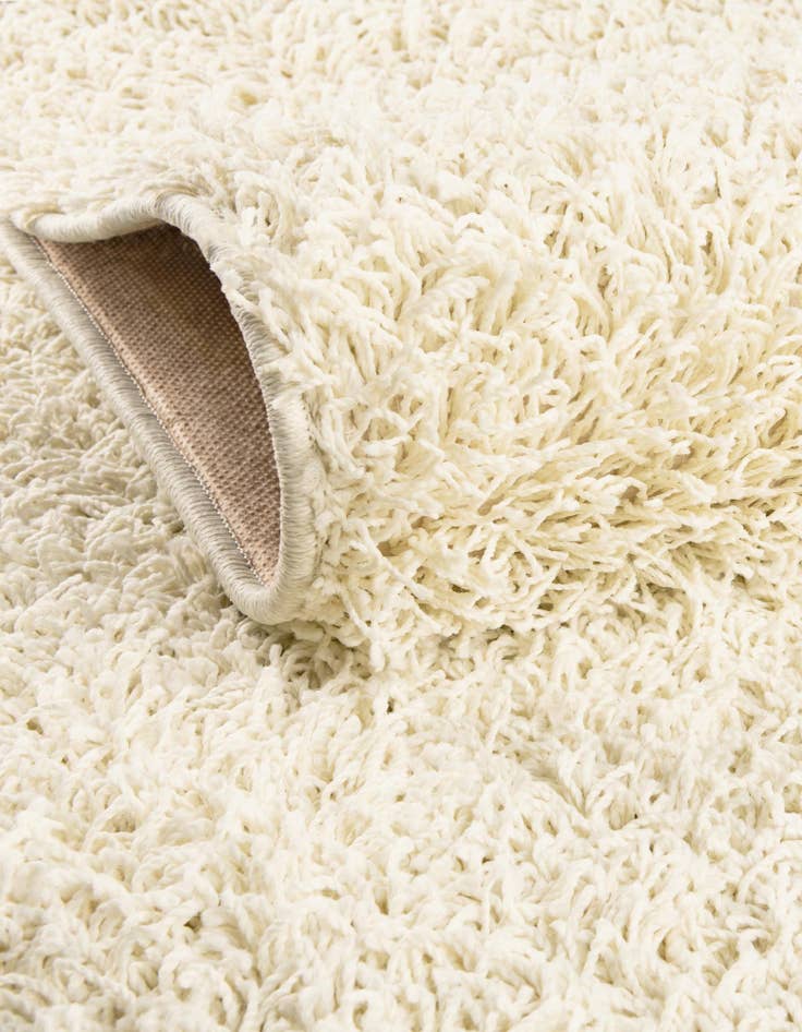 Detail image of 3' 3 x 5' 3 Comfort Solid Shag Rug
