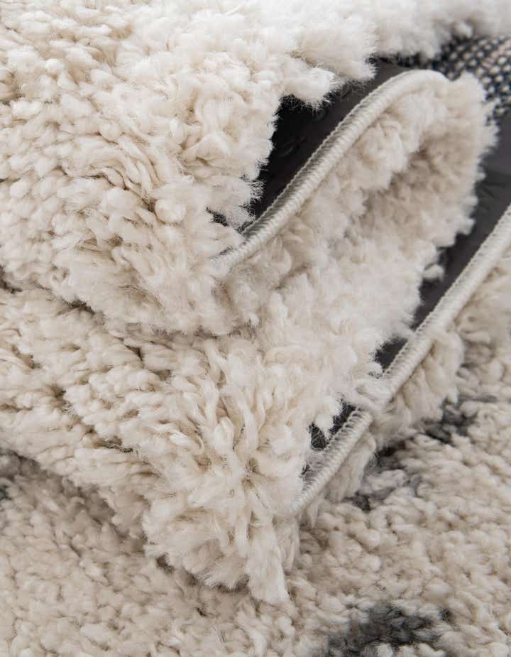 7' 10 x 10' Moroccan Shag Rug