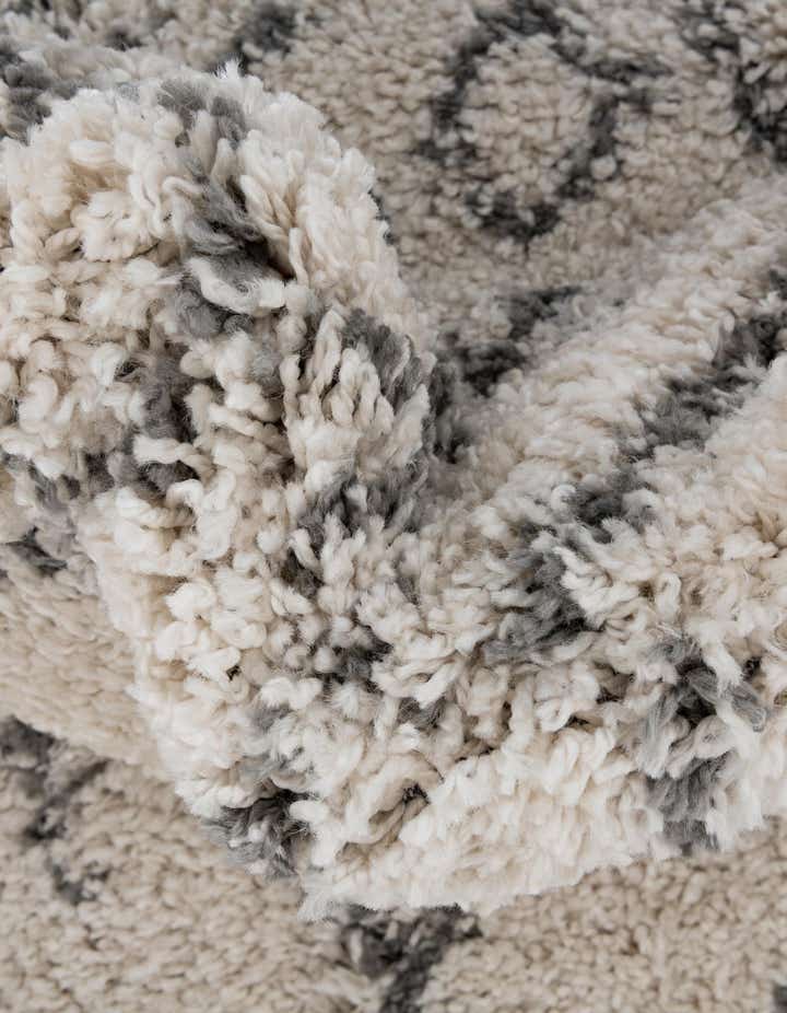 7' 10 x 10' Moroccan Shag Rug