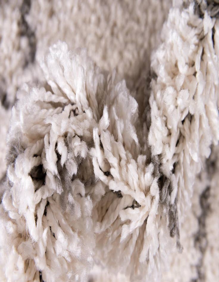 Detail image of 8' x 8' Marrakesh Shag Round Rug