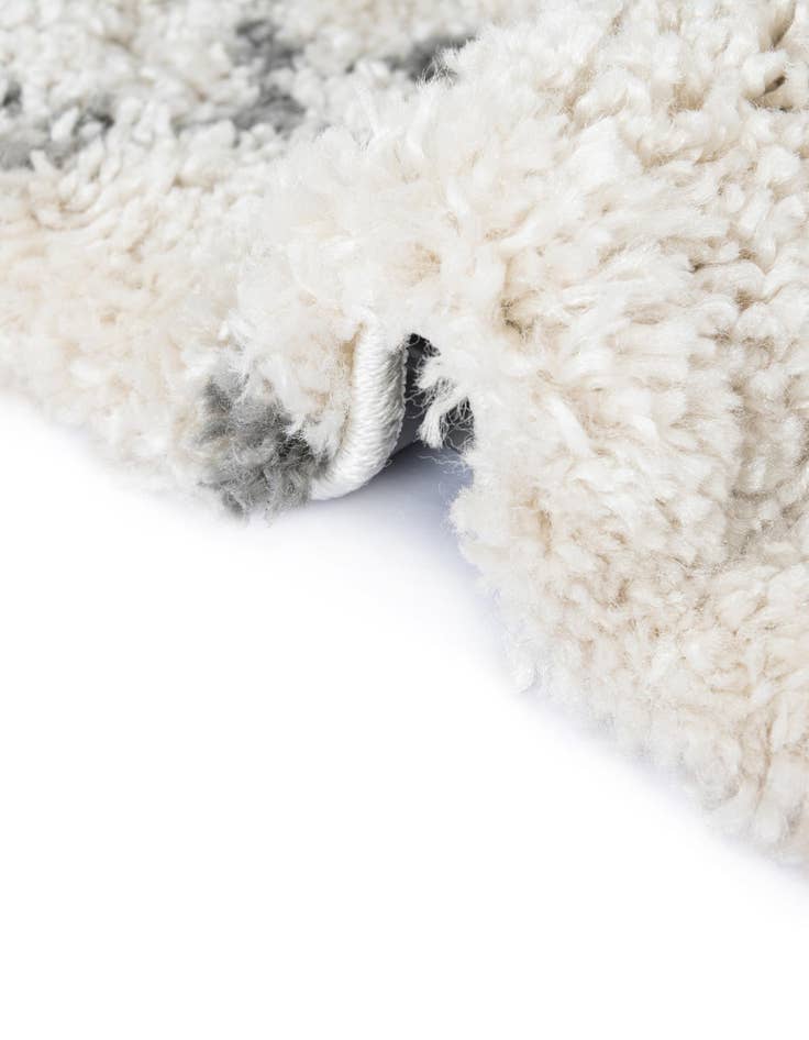 Detail image of 4' x 4' Moroccan Shag Round Rug