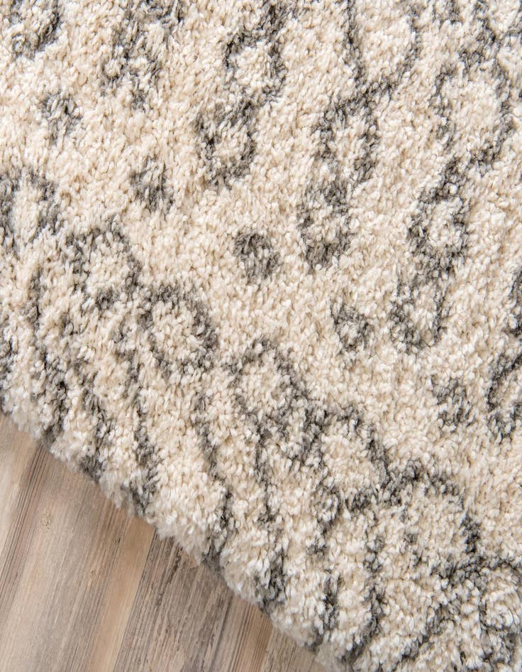 Detail image of 2' 7 x 6' Moroccan Shag Runner Rug