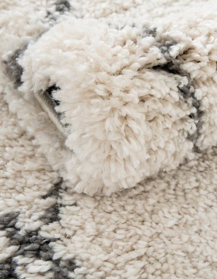 Detail image of 2' 7 x 14' Moroccan Shag Runner Rug