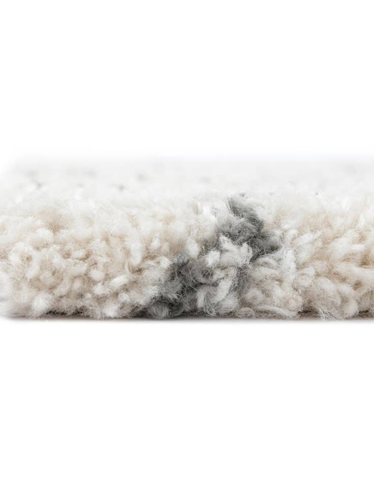 Detail image of 8' x 8' Marrakesh Shag Square Rug