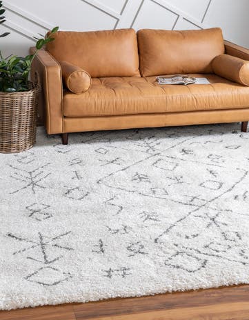 Pure Ivory Moroccan Shag Square Rug