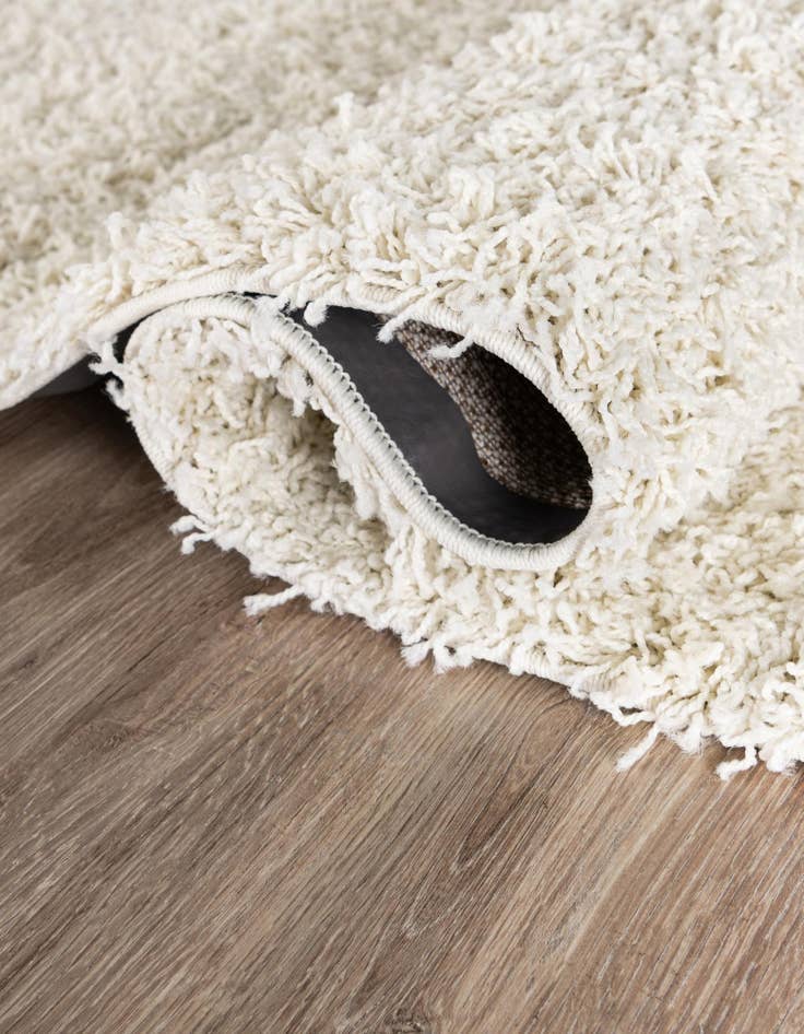 Detail image of 5' x 5' Solid Shag Square Rug