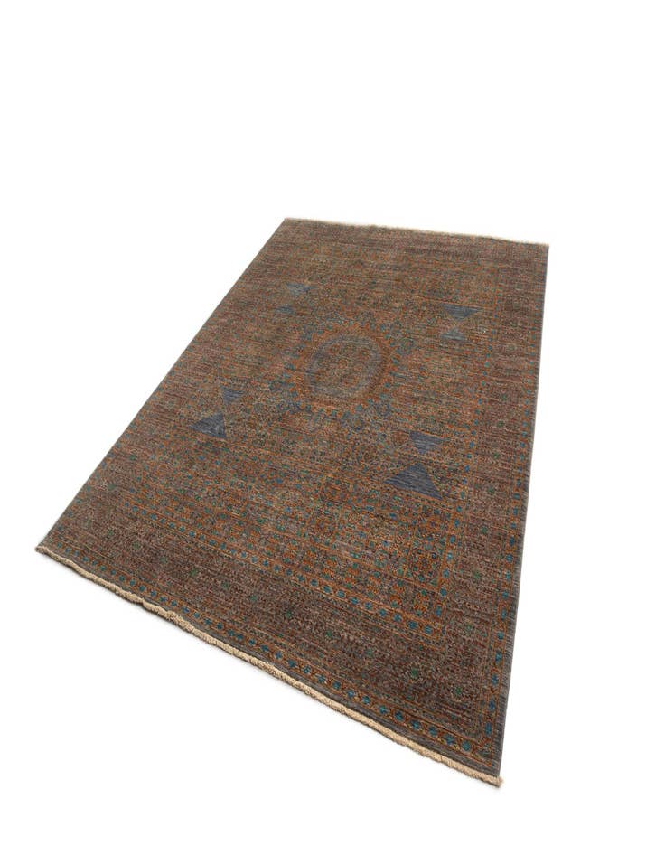 Detail image of 8' 4 x 10' Amina Rug