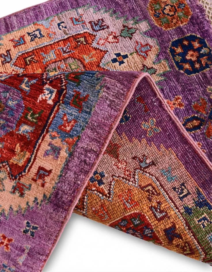 Detail image of 2' x 3' 2 Hand Knotted Ariana Ziegler Rug